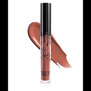 KYLIE LIP (COMMANDO)